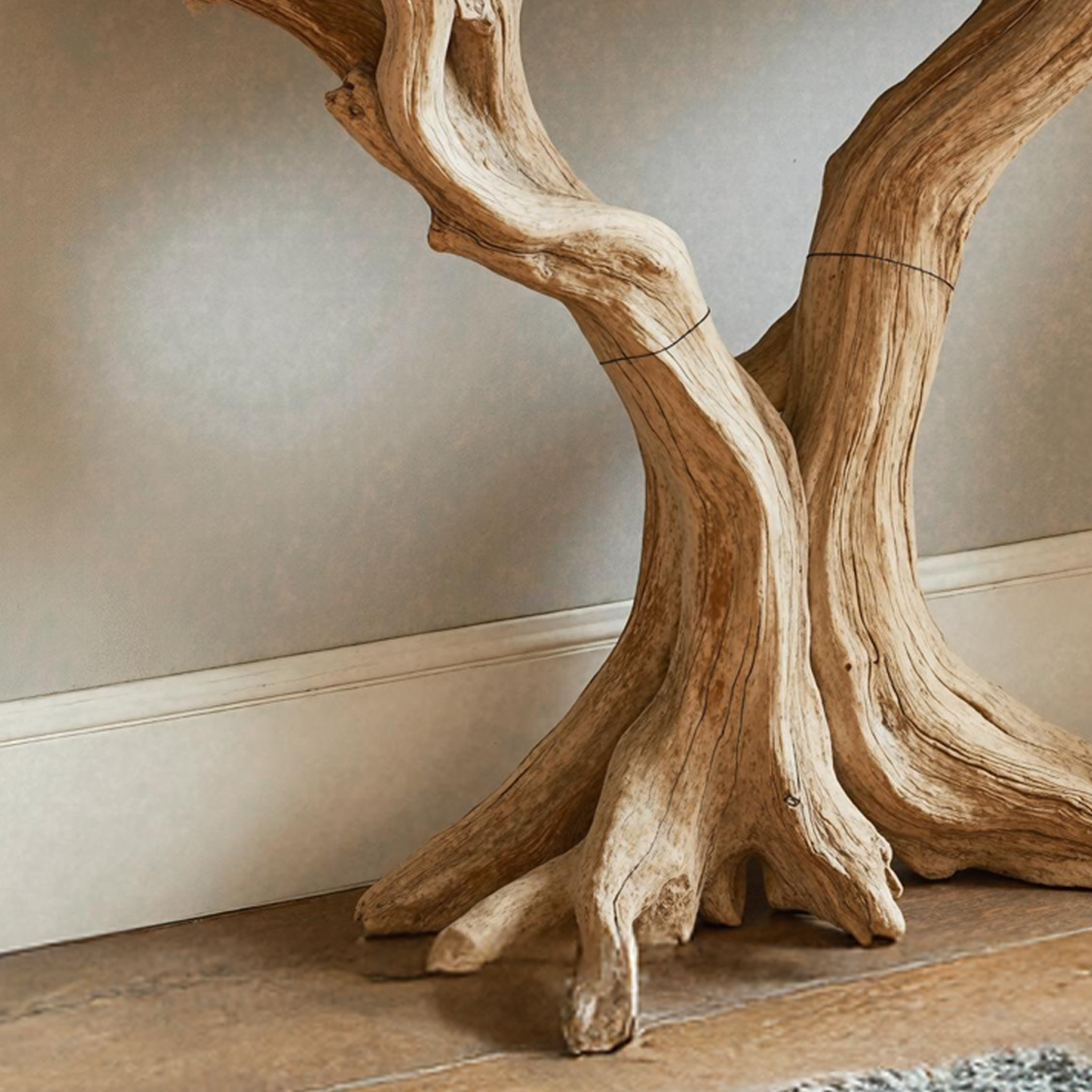 Beautiful Console Table For Showcasing Decorative Accents At Home SILDTCS180