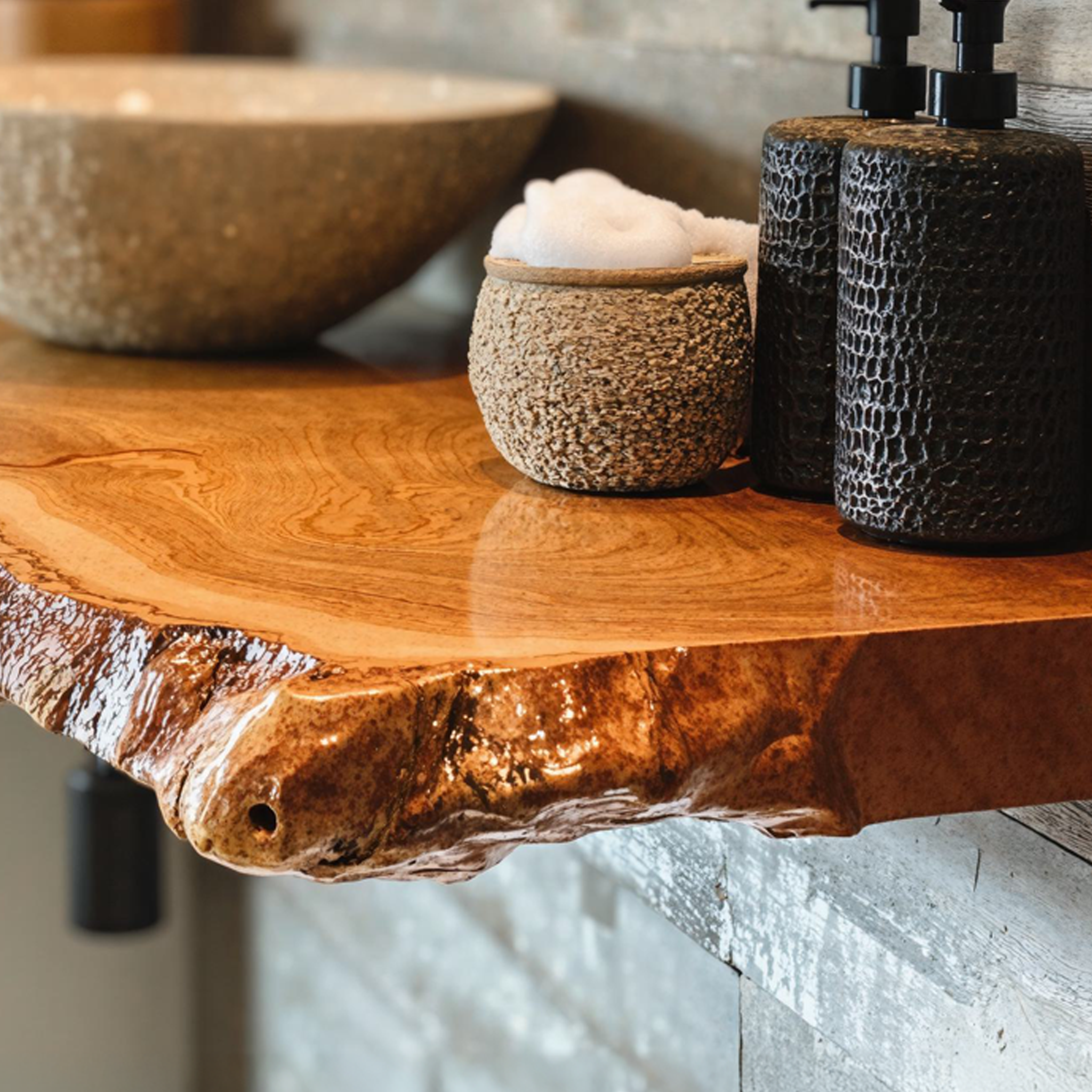 Floating Wood Bathroom Shelf SILDTBRV031
