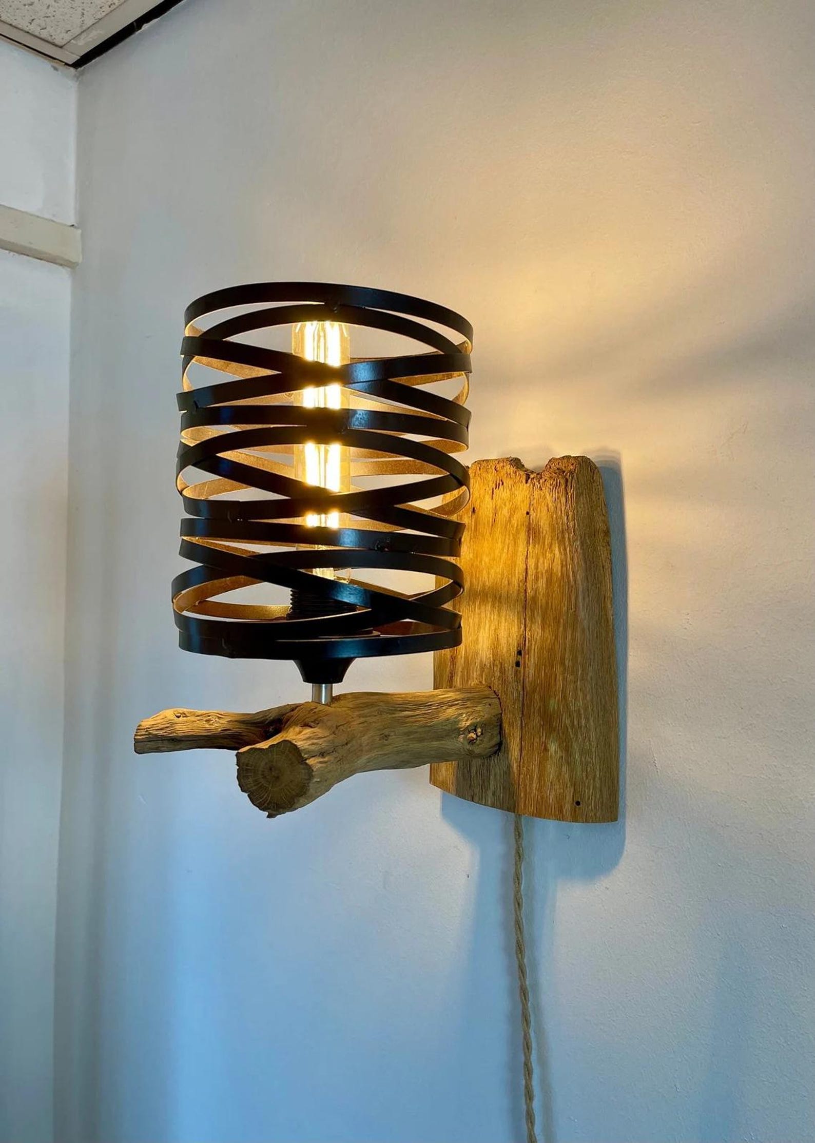 Modern Driftwood Wall Sconce And Elegant Driftwood Wall Light For Stylish Living Room And Bedroom Decor SITHLAM008