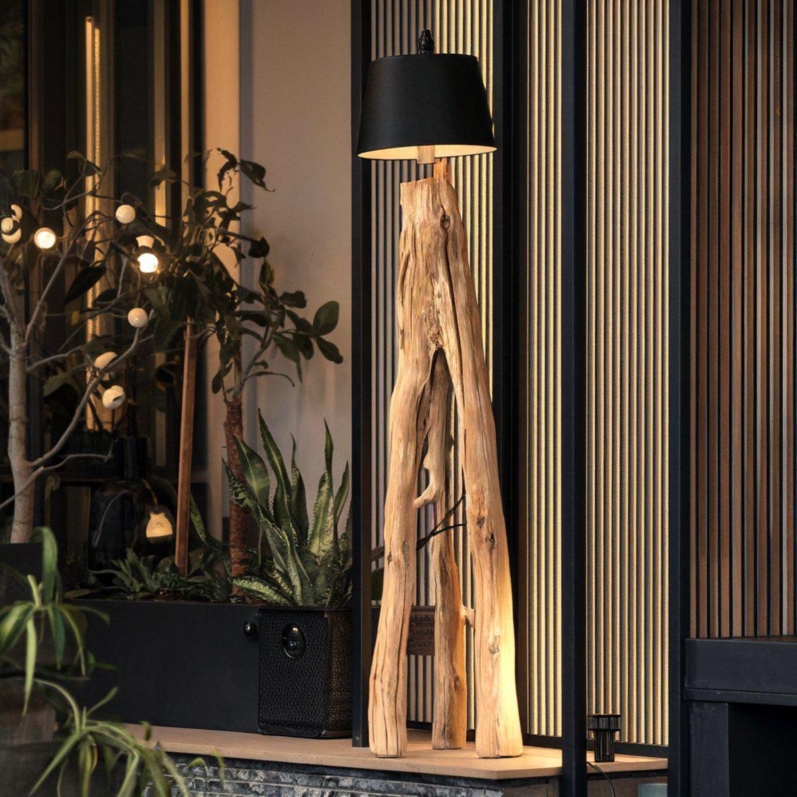 Rustic Farmhouse Tree Trunk Floor Lamp And Modern Corner Lighting For Minimalist Living Room Design SITHLAM018