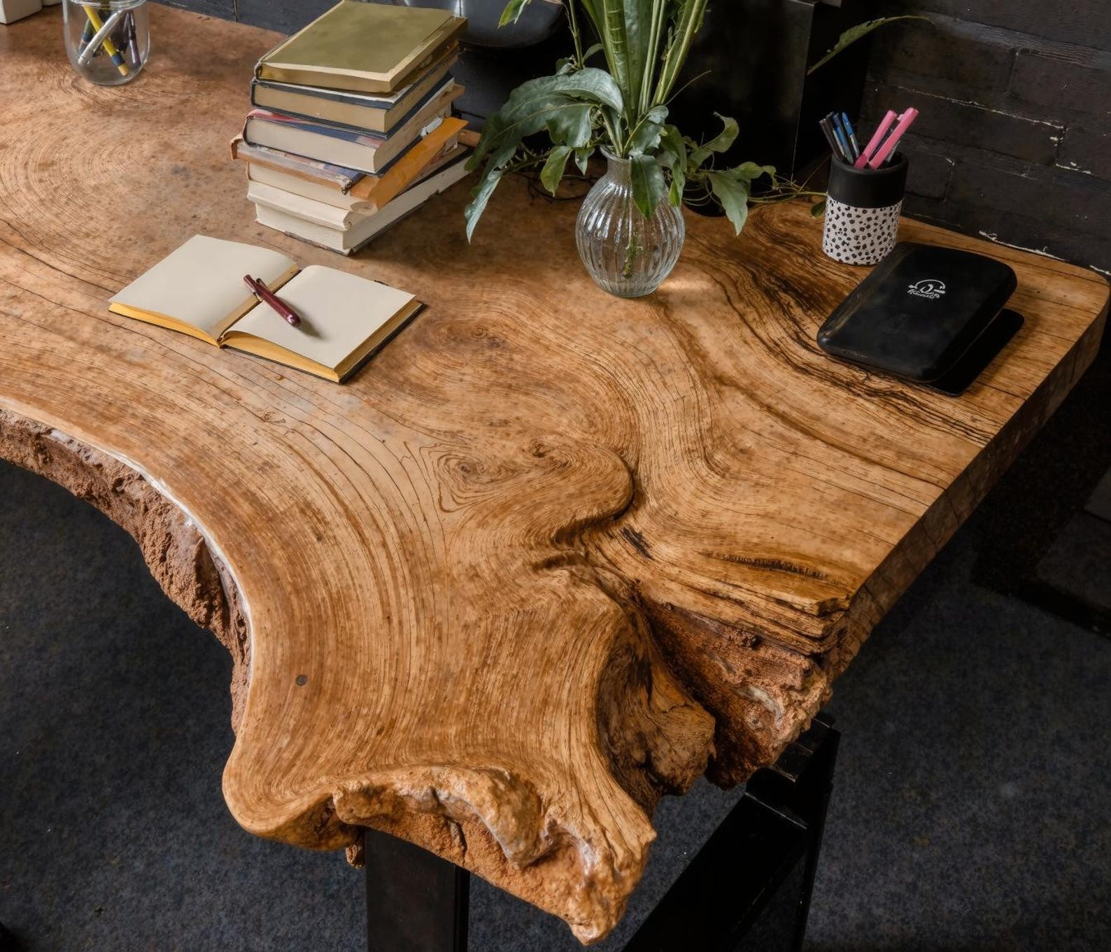 Rustic Custom Modern Live Edge Desk For Home Office And Workspace Setup SITHDE001