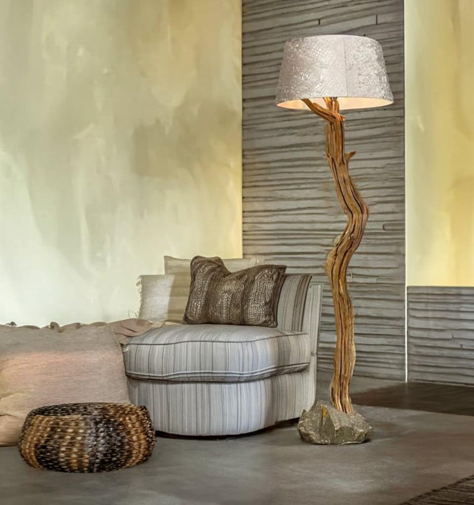 Rustic Corner Floor Lamp And Wood Floor Lighting Ideas For Minimalist Home Decor SITHLAM009