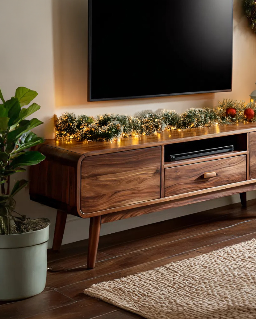 Mid-Century TV Console With Rounded Edge For Holiday Decor SITHTTCM001
