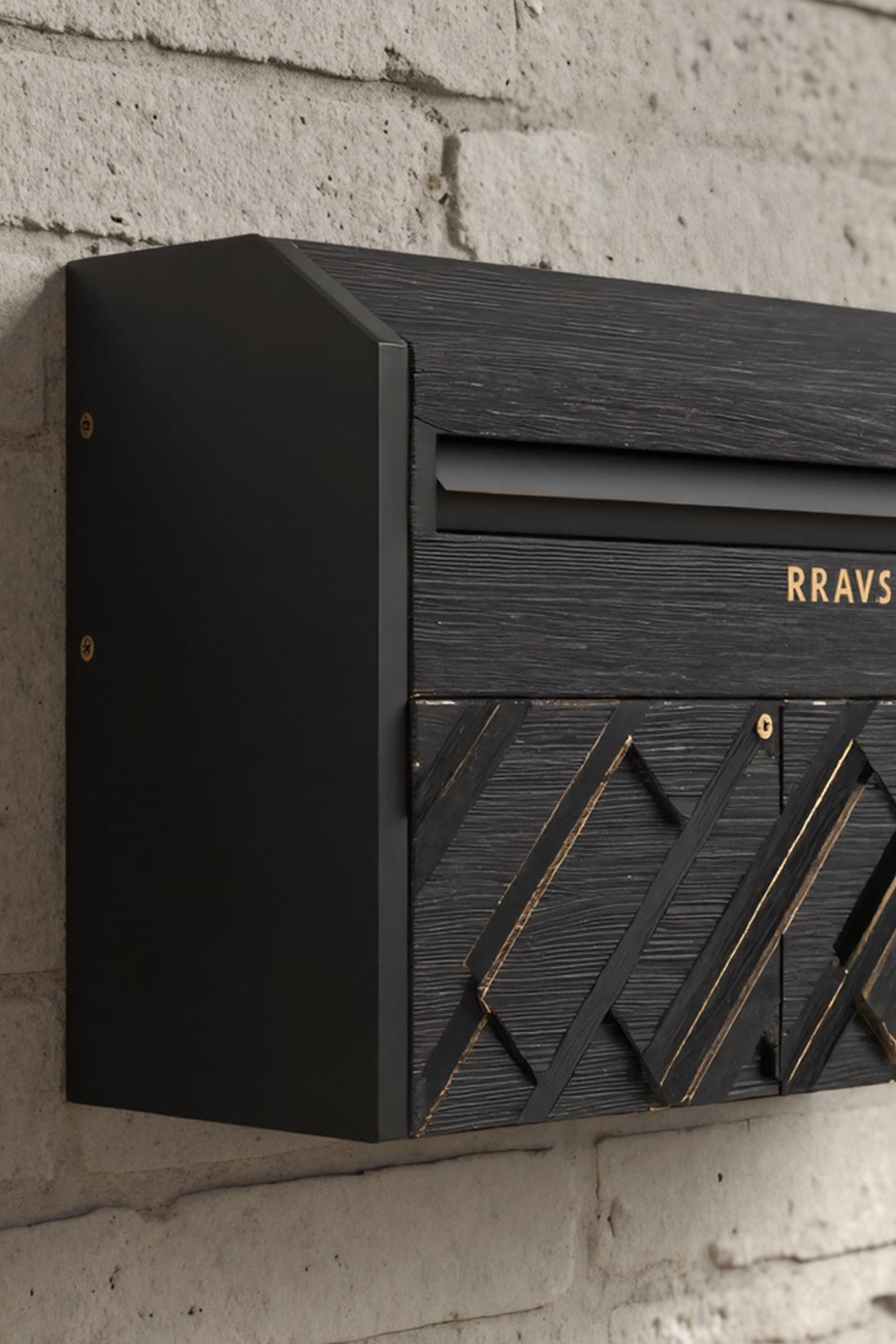 Handcrafted Solid Wood Sculpture Mailbox For Garden Patio Design SILDTTRMB027