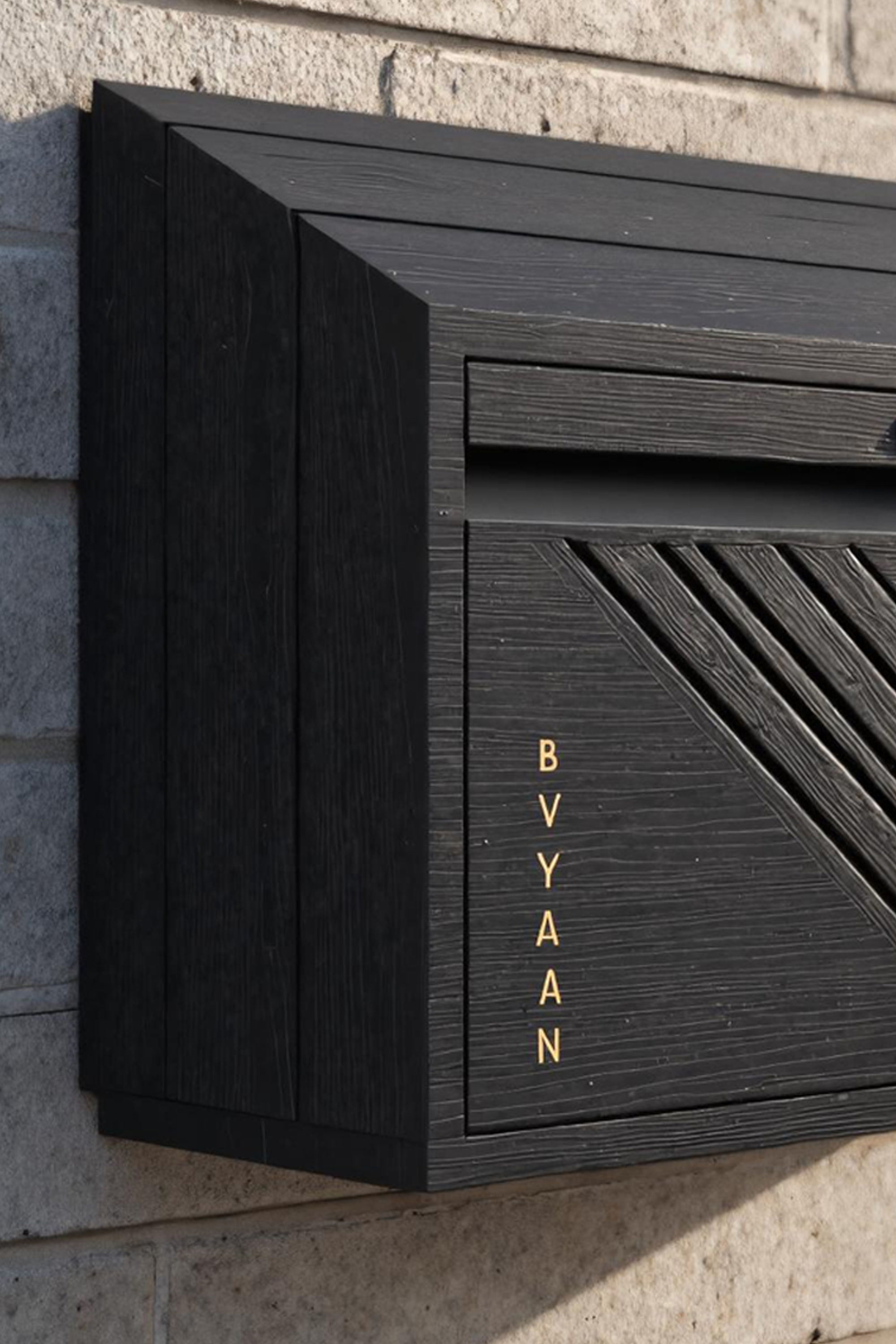 Mid Century Wooden Sculpture Mailbox For Outdoor Garden Furniture SILDTTRMB021