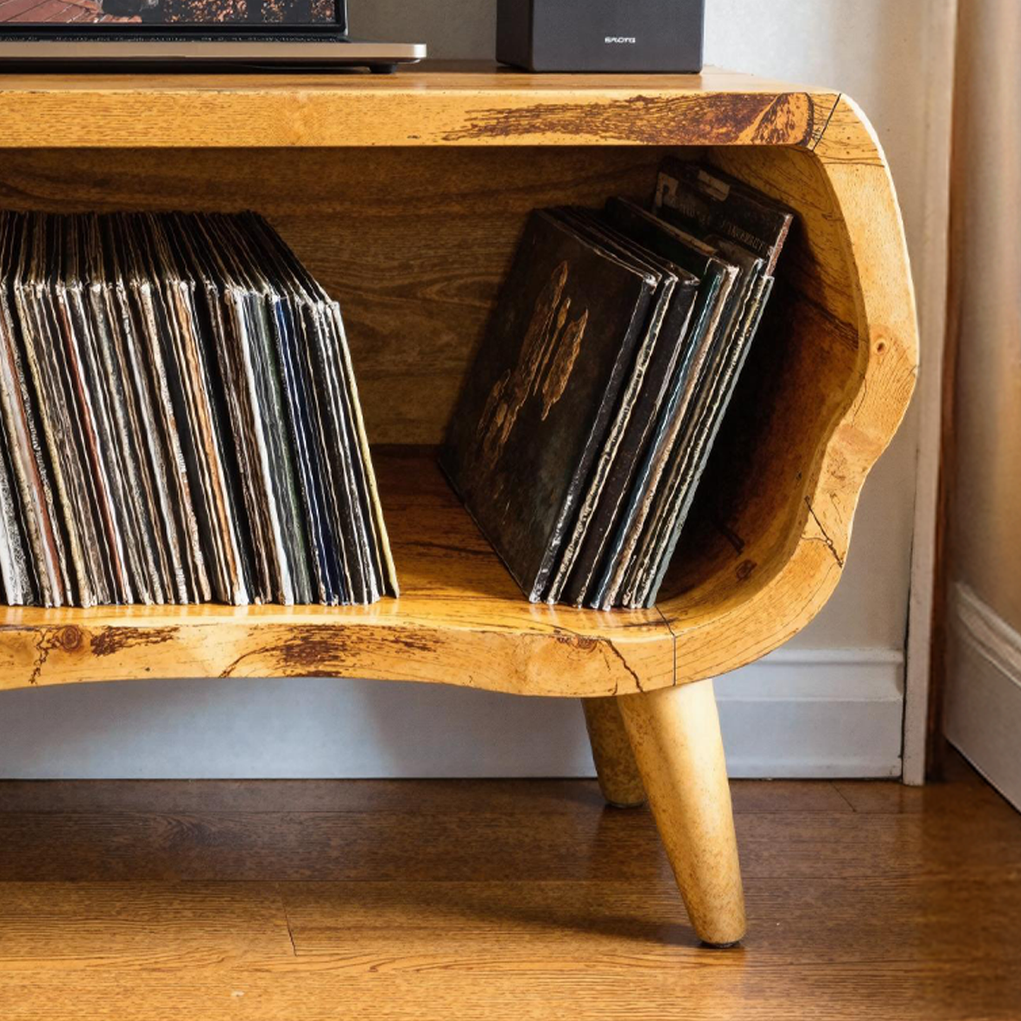 Vintage Record Player Stand For Living Room, Bedroom, Office SILDTRPT002