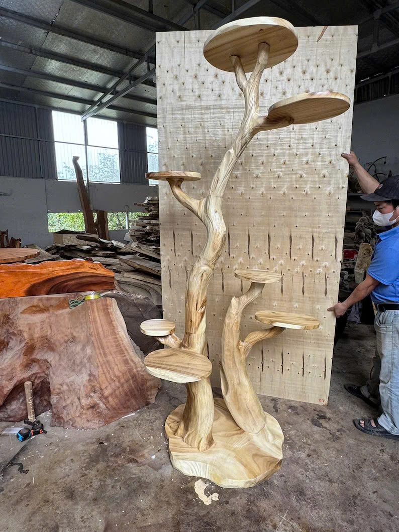 Rustic Natural Solid Wood Cat Tree Wooden Stand Naturally Gift Cat SINLTT010