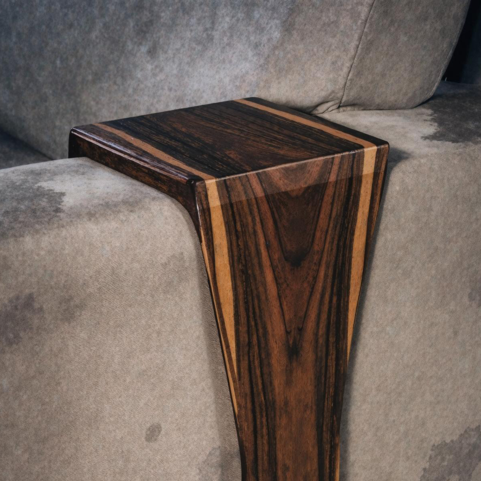 Handcrafted Solid Wood Armrest Table For Sofa Storage SILDTAR002
