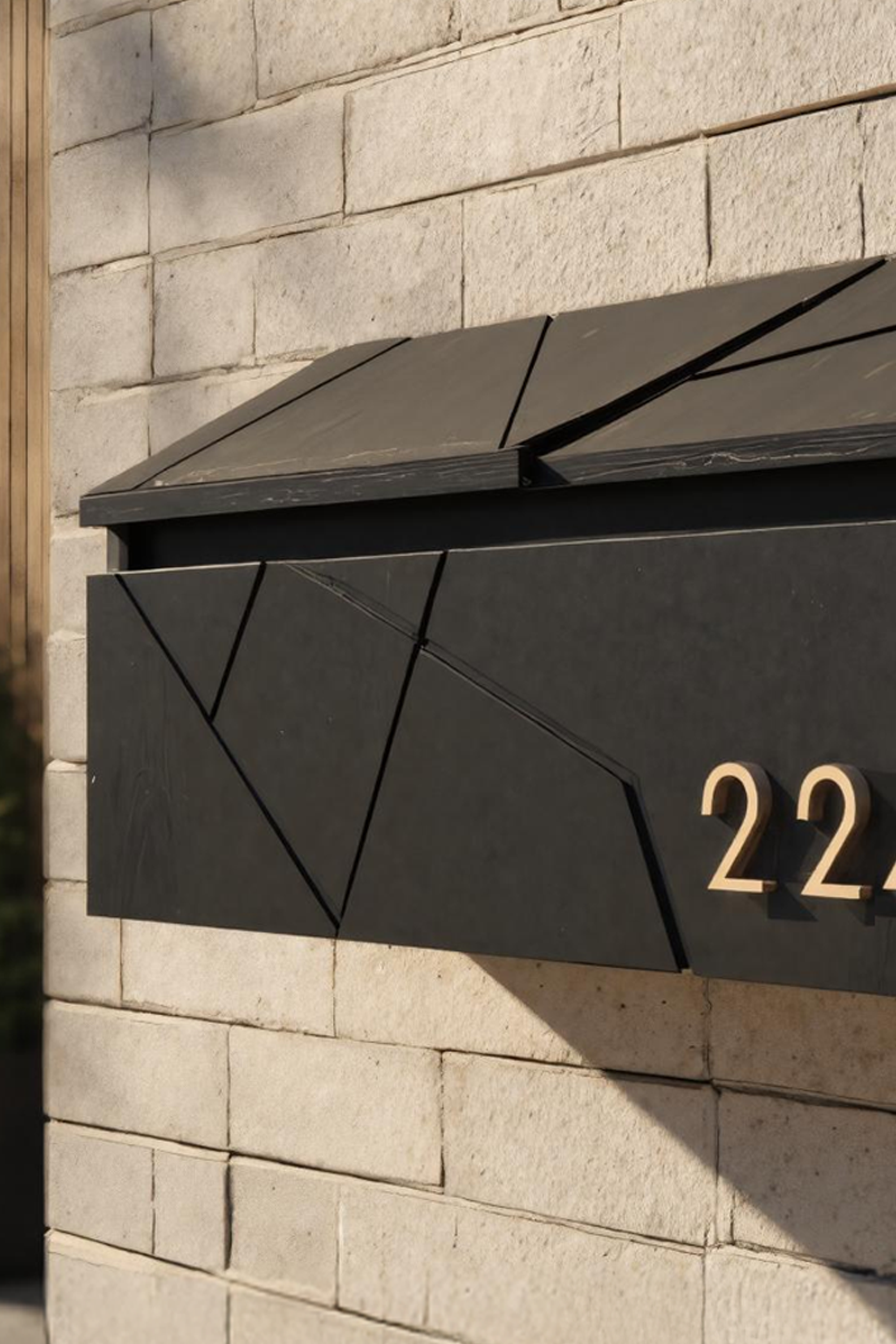 Mid Century Wooden Sculpture Mailbox For Garden Patio Outdoor Accent SILDTTRMB025