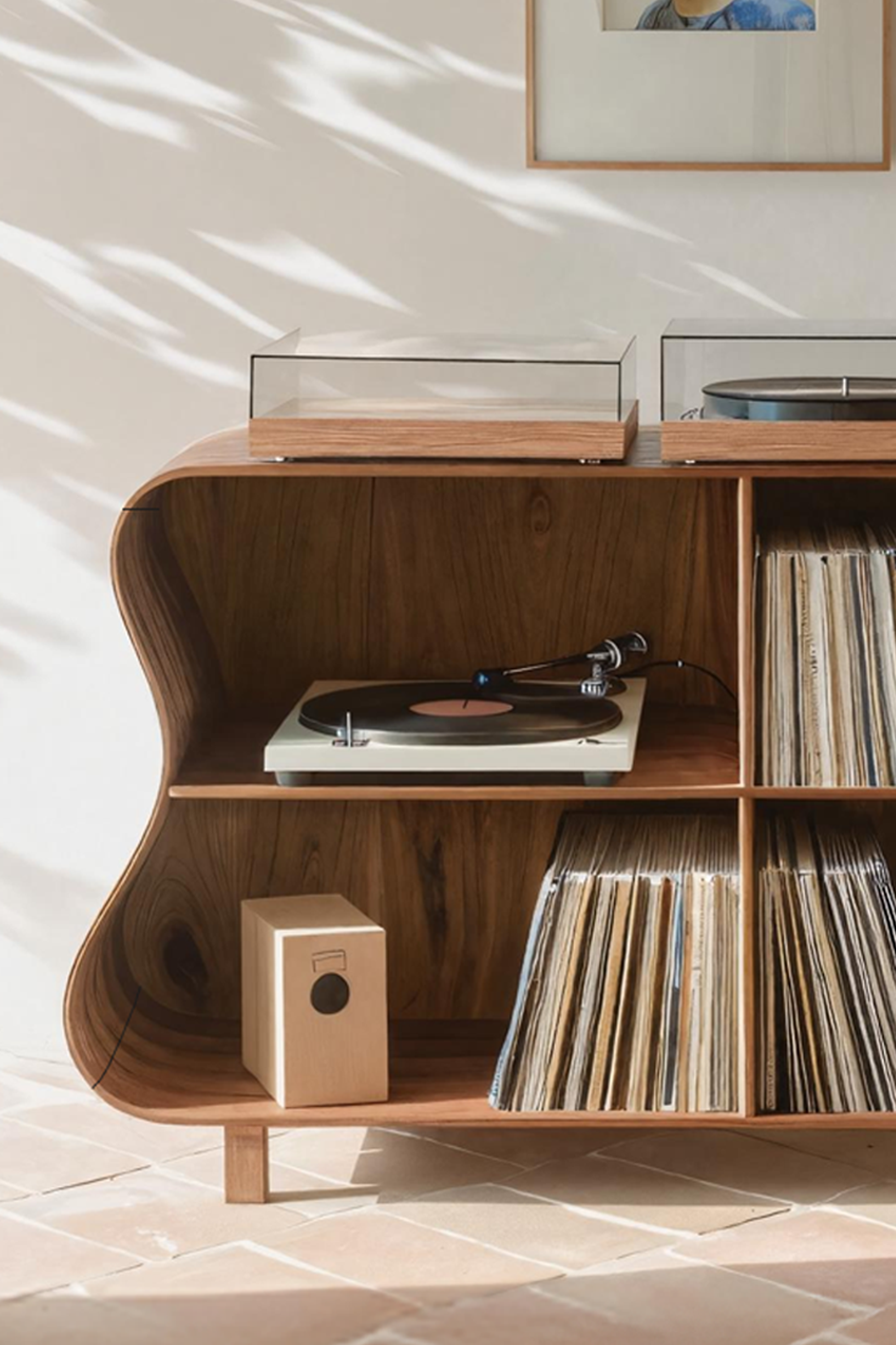 Rustic Wooden Vinyl Storage For Bedroom Display SILDTTRRPT021
